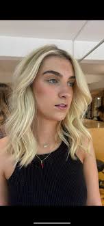 hi everyone due to a last minute cancellation i'm looking for a one length  haircut model tomorrow at 8:30am at helmet hair co in nundah. please dm me  if your interested x |