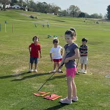 Kicking off this beautiful Saturday morning with our @operation_36 Future  Birdies 🐥! #HolstonHillscc #McconnellGolf #Juniorgolf #FutureBirdies