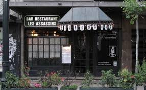 El bar la virgen sorprende en lastarria con una impresionante terraza en una azotea. Restaurant Les Assassins Cocina Francesa En Barrio Lastarria