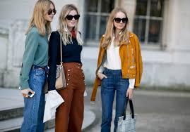 Ooh la la outerwear at up to 60% off. La Mode Des Annees 70 S Y Mettre Sans Se Tromper Elle