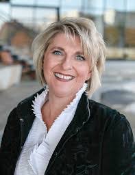 Tracy Payton's Instagram, Twitter & Facebook