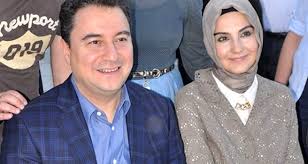 Pepee okul öncesi yaş grubu için, özel olarak tasarlanmış, çizgi film projesidir. Ali Babacan In Esi Zeynep Babacan Kimdir Nasil Tanistilar Dailymotion Video