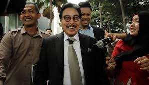 Manahan sitompul is an indonesian judge and currently one of the justices of the constitutional court of indonesia. Hotma Sitompul Akui Terima Duit E Ktp Nasional Tempo Co