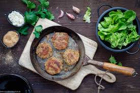 Semmelbrosel Frikadellen Mit Feta Emmikochteinfach Rezept Rezepte Mit Frikadellen Kostlich Vegetarisch Frikadellen