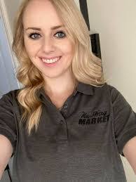 Sharon Stauffer's Instagram, Twitter & Facebook