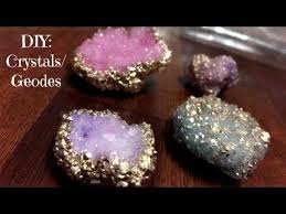 Diy Crystals Geodes Youtube Diy Crystals Borax Crystals Diy Diy Resin Crafts