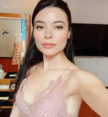 Miranda Cosgrove : rLadiesofNickelodeon