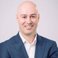 70+ perfiles de «Machell»