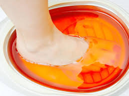 Remember to completely dry your feet with a clean towel. How To Make An Apple Cider Vinegar Detox Foot Soak To Flush Toxins And Heal Your Body