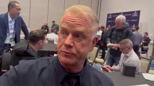 Mase] .@NFLonCBS' Boomer Esiason wants to see Denver pursue QB Baker  Mayfield. “Baker proved that he could do it. You know, Baker's going to be  a free agent. Oh, I'd love to