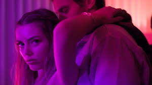 KELSEY EGAN discusses her sci-fi dystopian thriller THE FIX