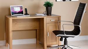 Selain mengganti foto pajangan dengan foto terbaru, jangan lupa mengganti kalender meja kerja anda dengan yang terbaru! Jual Meja Kerja Jogja Blog Qhomemart