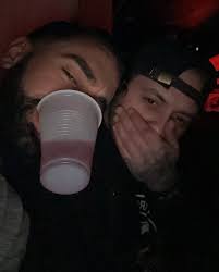 Daniel LaFace (@dlaface_art) • Fotky a videá na Instagrame