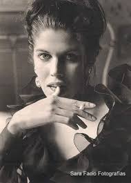 PARA ELISA (Un amor en tiempos de Guerra) Parafraseando el título de esa  hermosa melodía de Beethoven esta es una de las tantas historias de amor  que tuvo la Guerra por la