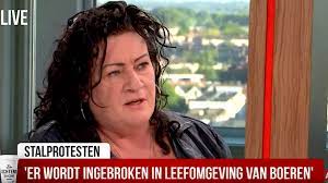 „het grote kapotmaken is begonnen. Redacteur Pluimveeweb Caroline Van Der Plas Genomineerd Voor Landelijke Persprijs Gouden Greep Pluimveeweb Nl Nieuws Voor Pluimveehouders