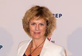 Pourtant, il n'a pas eu une enfance facile. Anne Richard La Biographie De Anne Richard Avec Gala Fr