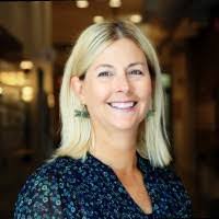 Rhonda Meade's Instagram, Twitter & Facebook