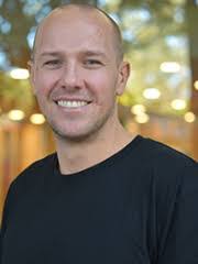 Julian Steele's Instagram, Twitter & Facebook