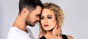 Să știi că te iert, pentru că ai fost un copil neascultător și o să vină o zi când o să simți și tu ce simt eu acum. Fructul Oprit Ep 24 Din 27 Februarie 2019 Live Video Sonia Momente Dramatice Alaturi De Victor Ronews Co Uk Un Site Pentru Romanii Din Marea Britanie