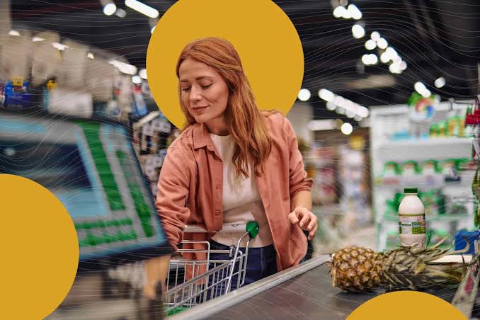 Experts Agree: This Simple Grocery Store Habit Puts Your Health at Risk