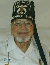 Rosella Hurst's Instagram, Twitter & Facebook