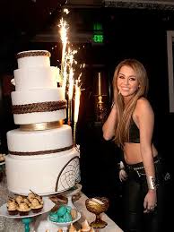 And i think she is making out to be a far better role model than lindsay i amm in loveee with miley cyrus!!! Miley Cyrus Is 21 See Her Through The Years Miley Cyrus Style Miley Miley Cyrus