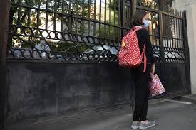 Maybe you would like to learn more about one of these? Masca Devine Obligatorie In Tot JudeÅ£ul Valcea In Ramnicu Valcea Se Inchid Cresele