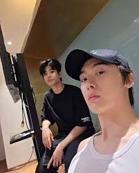 eunwoo with mj , jinjin, ddyana during practice for ASTRO's 4th ASTROAD  ‹#Stargraphy› concert.