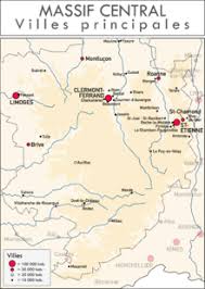 Liste et carte des 16 domaines skiables dans le massif central. Massif Central Wikipedia