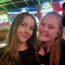 Austin Plewa and Elizabeth Capistrant's Wedding Website