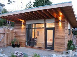 Align material textures on eaves, rafters, beams, hips, roofing Modern Shed Flat Roof Novocom Top