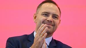 Poland's leading opposition party announces nonpartisan presidential  candidate