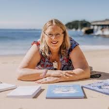 The Younger Self Letters 2: Sovereign Women Unveil the Secrets to  Fulfilling Life's Purpose: Keenan, Melisa, Gallagher Warren, AlyseMarie,  Fels, Charli, Martin, Joanne, Dowling, Kim, McCabe Allan, Dr. Morgana,  Skelly, Therese: 9781960930071: