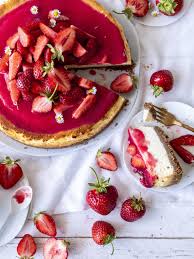 Erdbeer Kasekuchen Emma S Lieblingsstucke Rezept Kasekuchen Einfach Kasekuchen Rezept Einfach Erdbeerkuchen Rezept