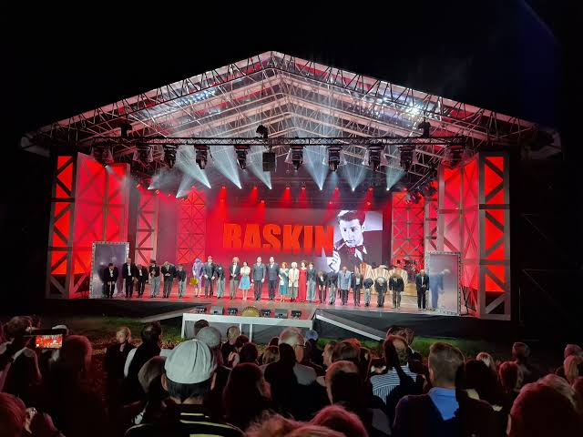 Teatrireis etendusele BASKIN 31.07.-01.08.2027 - Fiesta Reisid