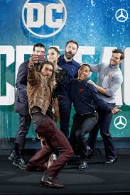 The Justice League Cast Looks Like 1 Big Happy Family Hanging Out In London Justice League Cast Justice League Funny Gal Gadot
