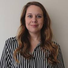 FACHÄRZTIN!!! 6 Jahre Weiterbildung Allgemein-/ Viszeral-/ Unfallchirurgie  und Orthopädie. Manche Wege sind nicht immer einfach und gerade, aber ich  habe nie mein Ziel aus den Augen verloren...Danke…