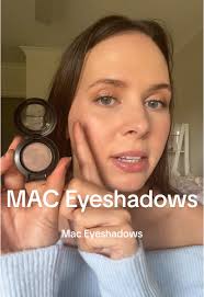 Maquillaje de Ojos con Sombras MAC