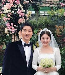 She gained international popularity through her leading roles in television dramas autumn in my heart (2000), all in (2003), full house (2004), that winter, the wind blows (2013), descendants of the sun (2016). Early End To High Drama Song Joong Ki And Song Hye Kyo Are Getting Divorced