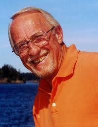 Adam Hight's Instagram, Twitter & Facebook