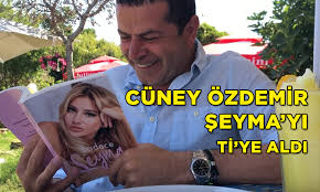 Kitabın 40 bin adet satıldığı yönündeki açıklama, aralarında ünlülerin de olduğu birçok kişi tarafından 'ti'ye alındı. Seyma Subasi Nin Kitabi Sadece Seyma New Gokturk Dergisi 10 Yil