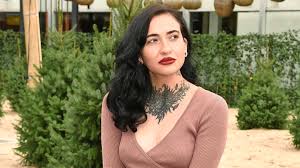 See what christina curry (ccurry13) has discovered on pinterest, the world's biggest collection of ideas. Christina Curry Deelt Topless Foto Entertainment Telegraaf Nl