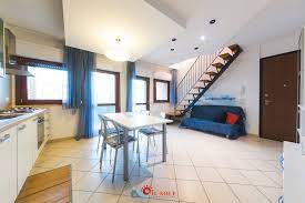 In affitto appartamento centro 45mq numero locali uno affitto euro 350 per mese privato ipe 175 classe energetica g ottimo appartamento finemente ristrutturato ed arredato, luminoso e piacevoliss …. Appartamento In Affitto Stagionale A Pisa Cod 32 E