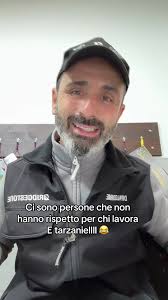 Rispetto per chi lavora nell'era dei social