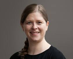 Mounts gain inside track