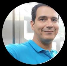 Por ofrecer trabajo, profesor samario enfrenta una pesadilla de amenazas