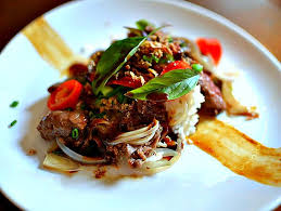 Boeuf Saute Au Basilic Thai La Recette Facile Et Authentique Recette Thailandaise Recette Boeuf Thai Recette Asiatique