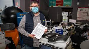 Un élément primordial pour bien travailler pour booster sa productivité au travail, le choix d'une bonne assise est fondamental. Cambrai Le Magasin Bureau Vallee Offre 10000 Photocopies D Attestations De Sortie