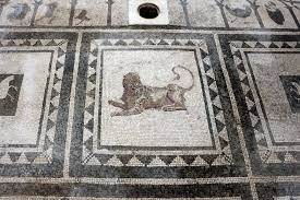 Datei:Casa di paquius proculus, cortile con mosaici 04 leone.jpg – Wikipedia