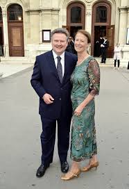 Wie bürgermeister michael ludwig (spö) bekannt gab, möchte er auf öffentlichen freiflächen bürgermeister michael ludwig will nähere details zum wiener impfplan am dienstag bekannt geben. Michael Ludwig Die Wiener Staatsoper Startet In Die Neue Facebook